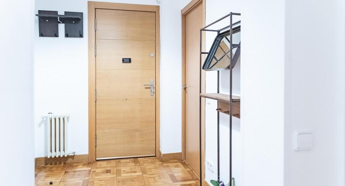 Adaptado Y Comodo Apartamento En Iturrama Pamplona Exterior photo
