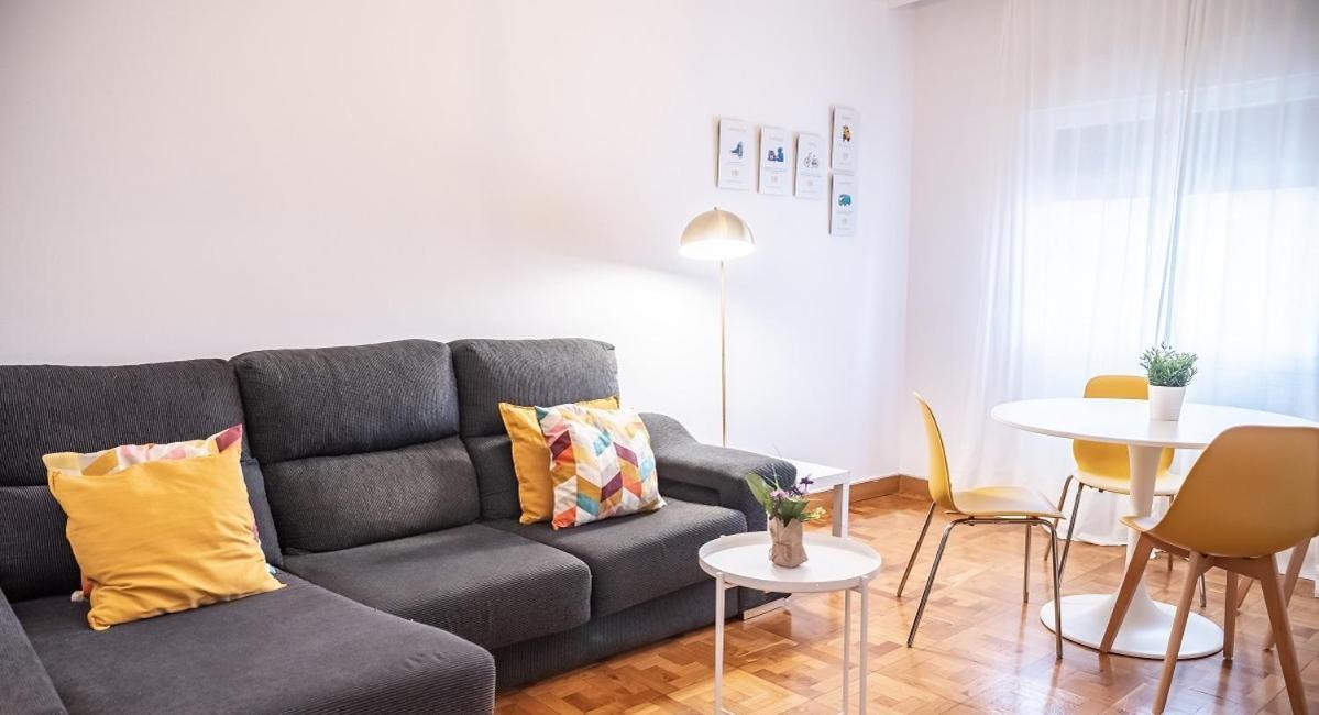 Adaptado Y Comodo Apartamento En Iturrama Pamplona Exterior photo